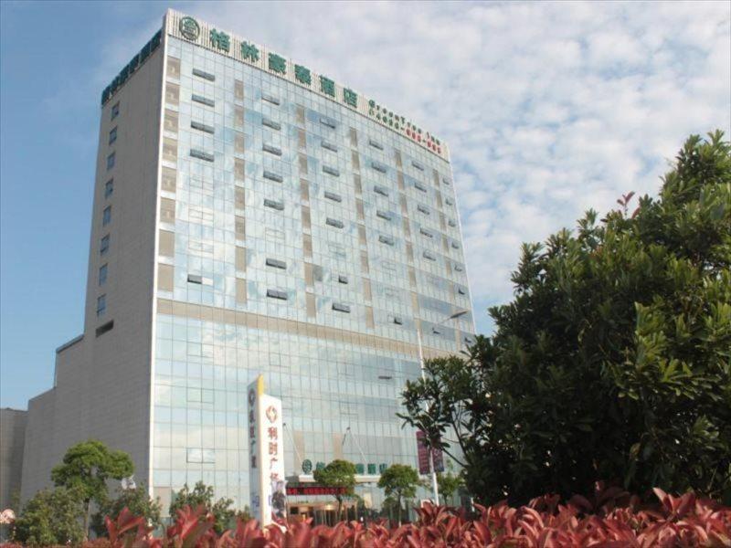 Greentree Inn Ningbo Hangzhou Bay New Area Advantage Plaza Hotel Екстер'єр фото